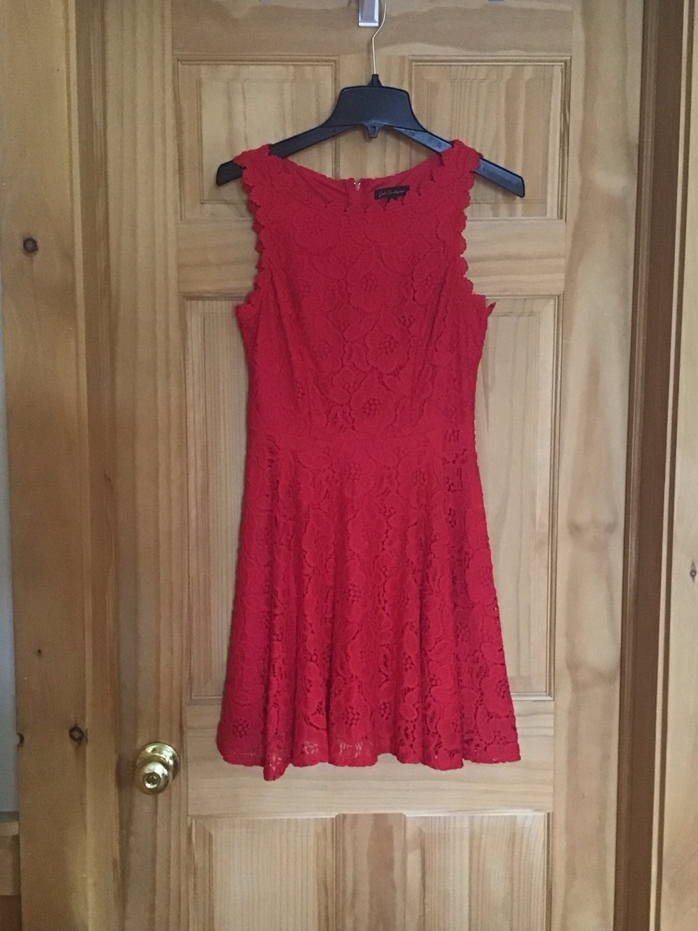 Sleeveless Red Lace dress